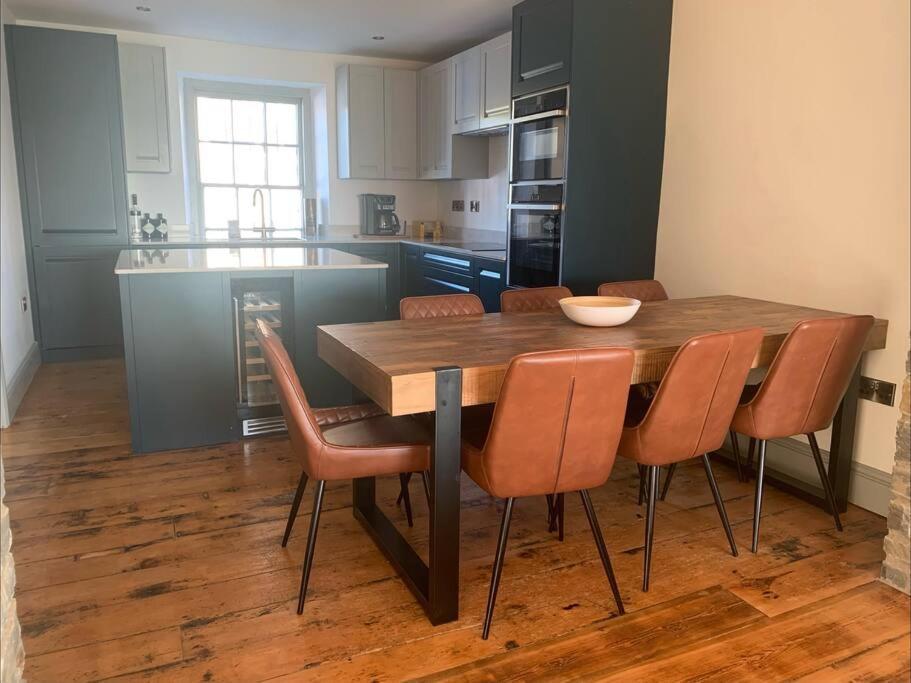 Aberaeron Island House - Panoramic Harbour Views Villa Екстериор снимка